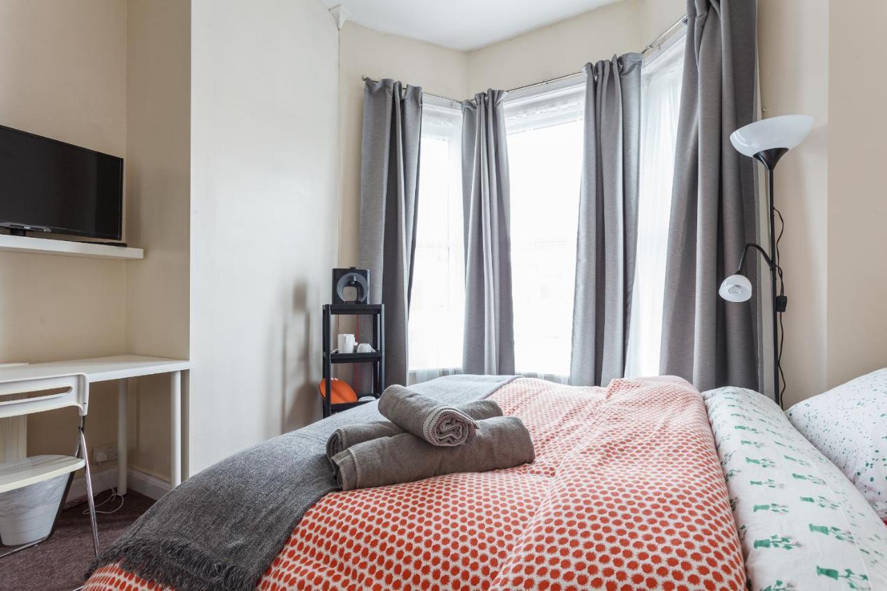 Shirley House 1, Guest House, Self Catering, Self Check In With Smart Locks, Use Of Fully Equipped Kitchen, Walking Distance To Southampton Central, Excellent Transport Links, Ideal For Longer Stays Dış mekan fotoğraf