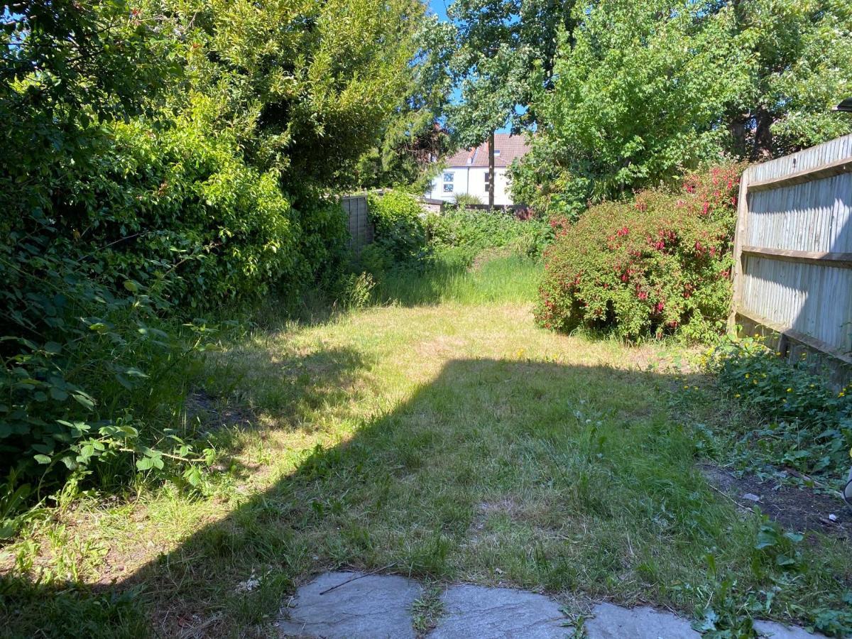 Shirley House 1, Guest House, Self Catering, Self Check In With Smart Locks, Use Of Fully Equipped Kitchen, Walking Distance To Southampton Central, Excellent Transport Links, Ideal For Longer Stays Dış mekan fotoğraf