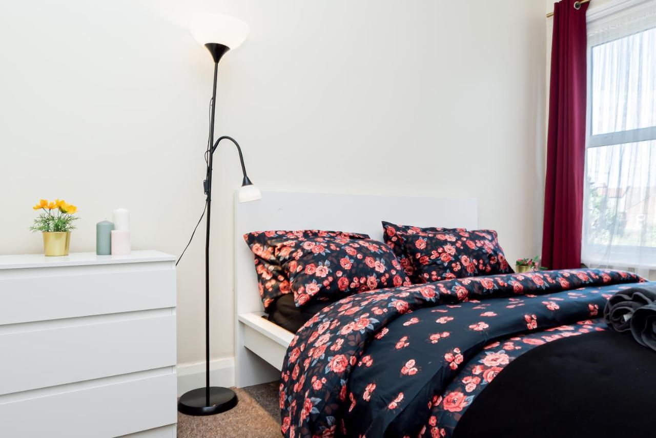 Shirley House 1, Guest House, Self Catering, Self Check In With Smart Locks, Use Of Fully Equipped Kitchen, Walking Distance To Southampton Central, Excellent Transport Links, Ideal For Longer Stays Dış mekan fotoğraf