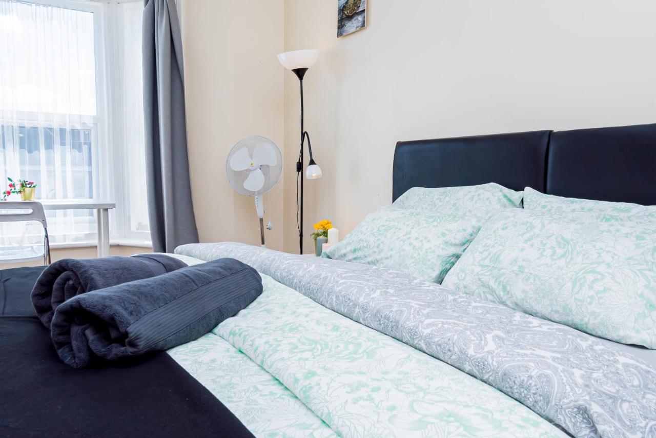 Shirley House 1, Guest House, Self Catering, Self Check In With Smart Locks, Use Of Fully Equipped Kitchen, Walking Distance To Southampton Central, Excellent Transport Links, Ideal For Longer Stays Dış mekan fotoğraf