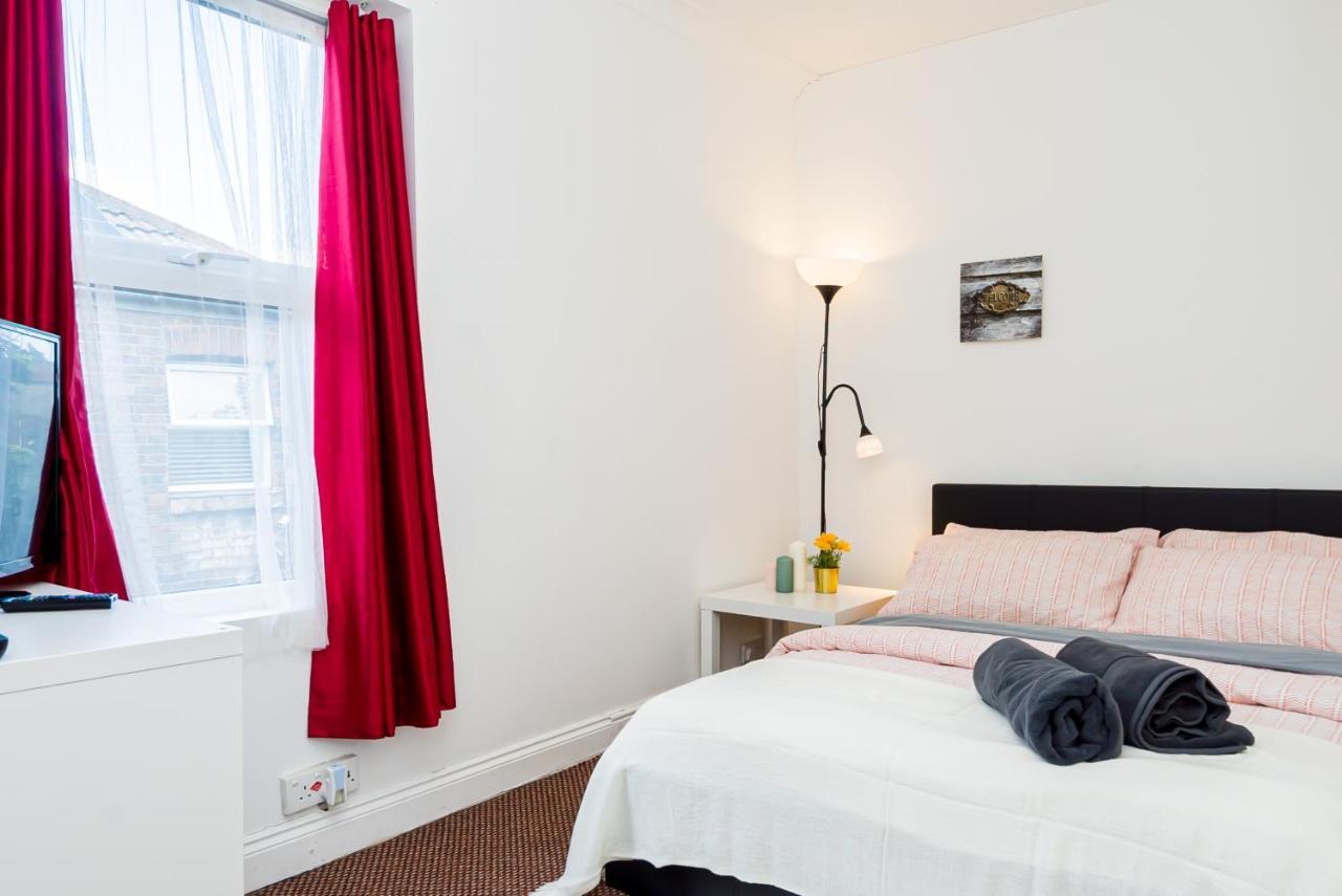 Shirley House 1, Guest House, Self Catering, Self Check In With Smart Locks, Use Of Fully Equipped Kitchen, Walking Distance To Southampton Central, Excellent Transport Links, Ideal For Longer Stays Dış mekan fotoğraf