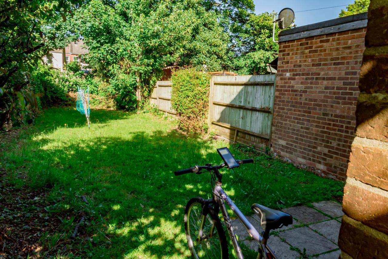 Shirley House 1, Guest House, Self Catering, Self Check In With Smart Locks, Use Of Fully Equipped Kitchen, Walking Distance To Southampton Central, Excellent Transport Links, Ideal For Longer Stays Dış mekan fotoğraf