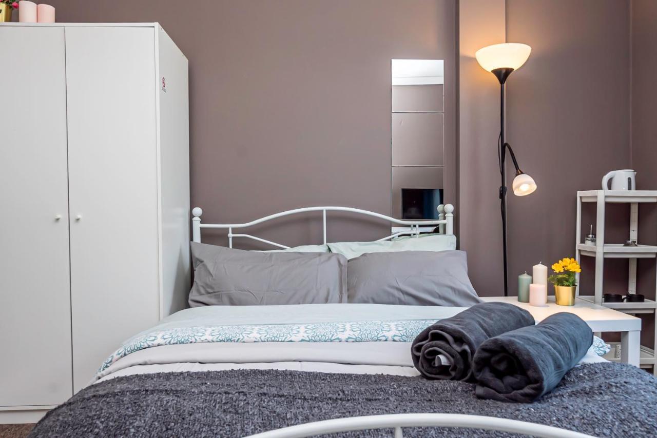 Shirley House 1, Guest House, Self Catering, Self Check In With Smart Locks, Use Of Fully Equipped Kitchen, Walking Distance To Southampton Central, Excellent Transport Links, Ideal For Longer Stays Dış mekan fotoğraf