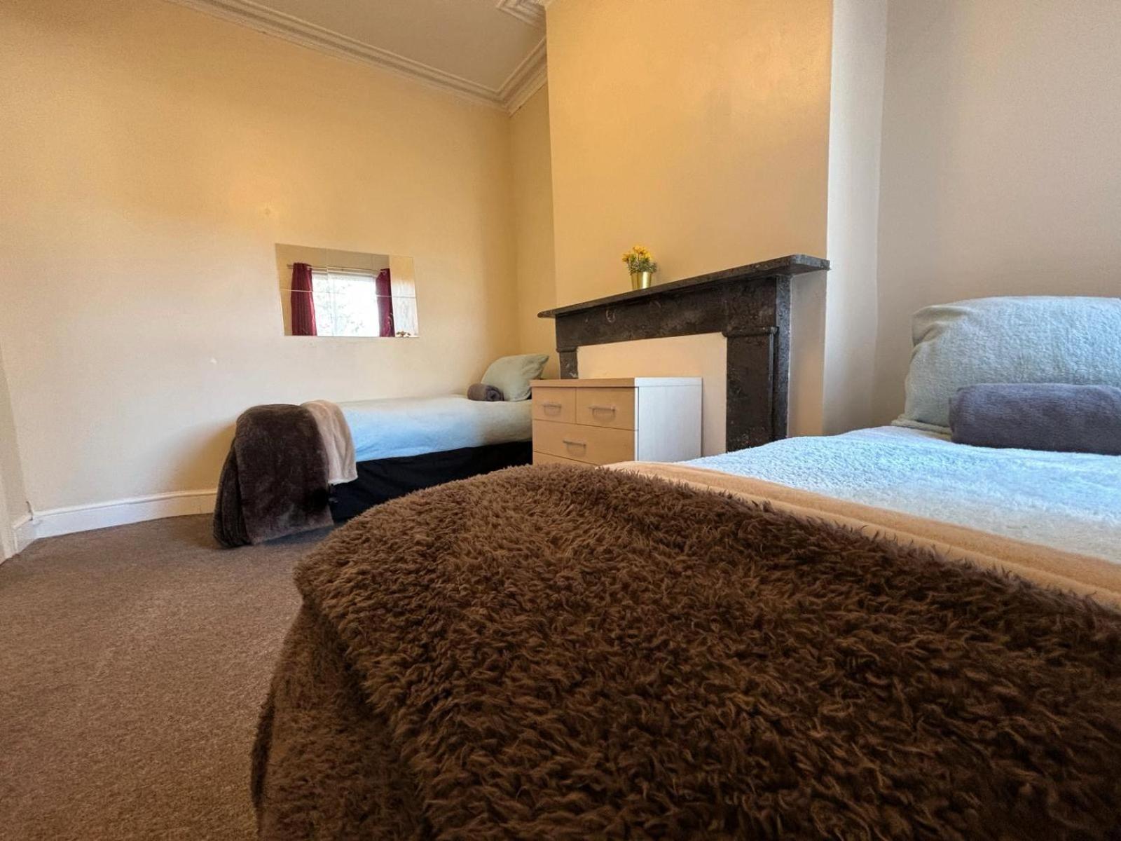 Shirley House 1, Guest House, Self Catering, Self Check In With Smart Locks, Use Of Fully Equipped Kitchen, Walking Distance To Southampton Central, Excellent Transport Links, Ideal For Longer Stays Dış mekan fotoğraf